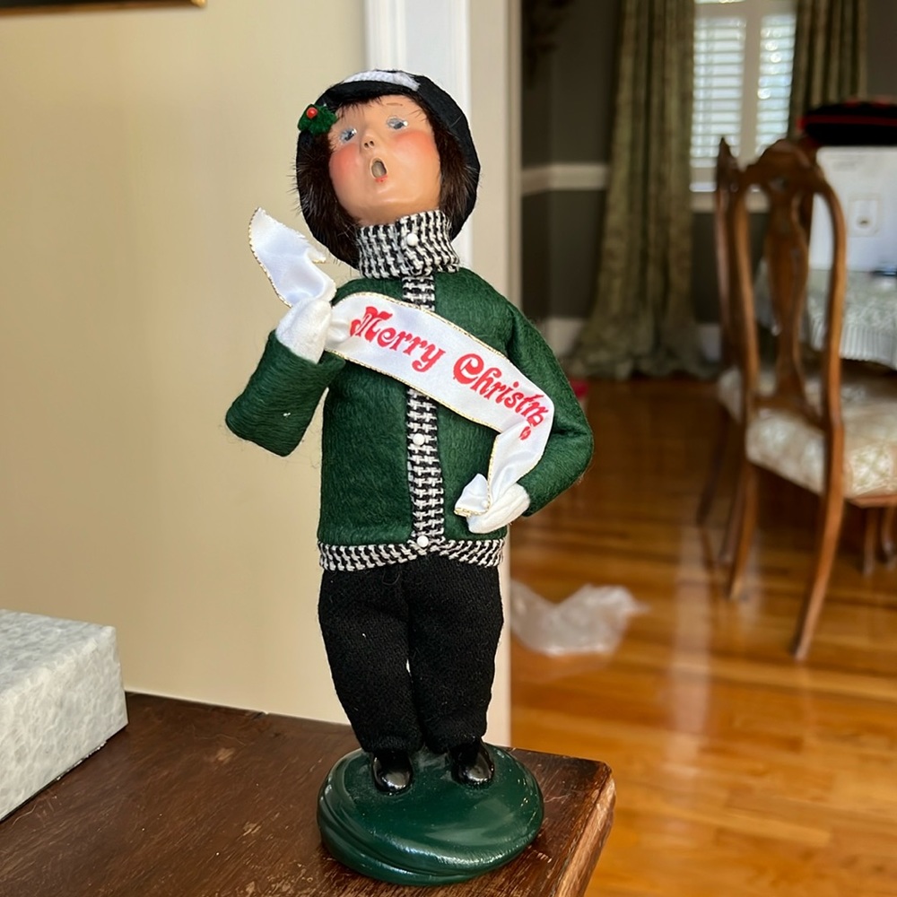 Byers Choice Caroler